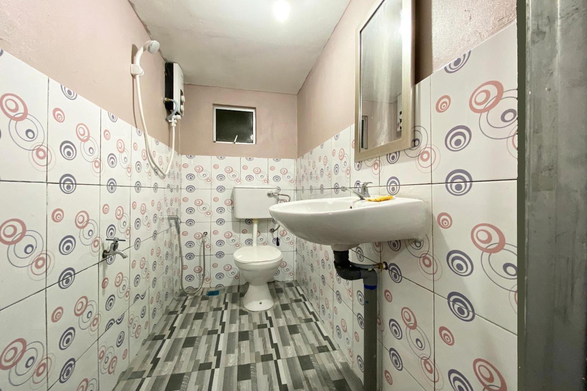 ראנאו Oyo Home 90285 Pogimpaan Homestay מראה חיצוני תמונה