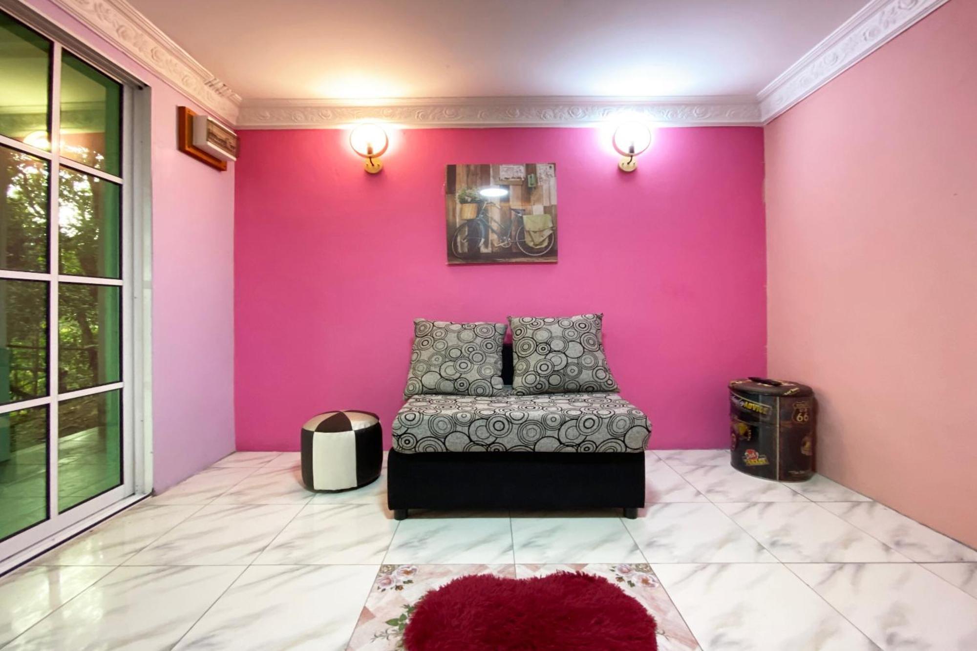ראנאו Oyo Home 90285 Pogimpaan Homestay מראה חיצוני תמונה
